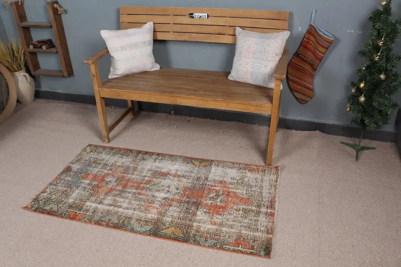 鮮やかなオレンジのラグ、2.4x4.5フィートの水玉模様のデザイン