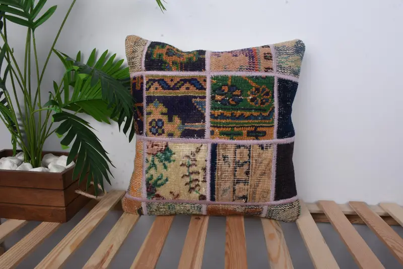 Orange & grünes Patchwork-Wurfkissen, Vintage besticktes Kissen