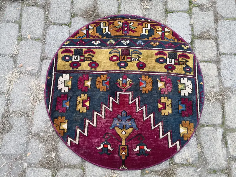 Lila Orientteppich, 2,33x2,33 Fuß, elegantes Dekor