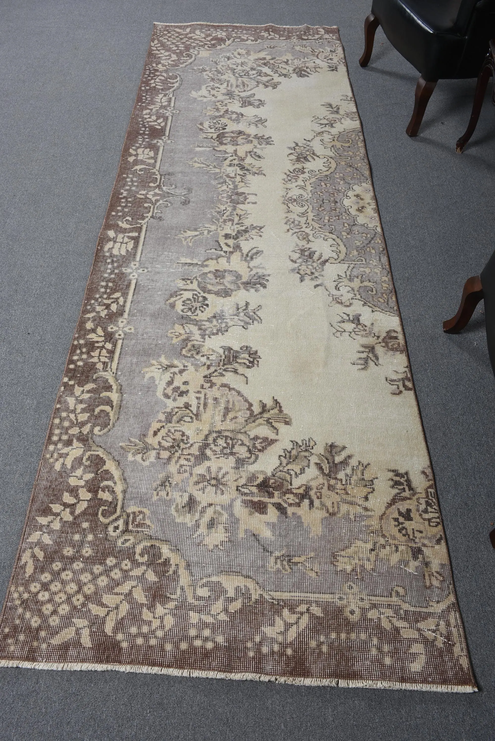 Alfombra vintage turca, alfombra corredora de 3,37x10,7 pies (103x325 cm), alfombra de lana marroquí marrón - 1