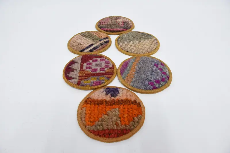 Böhmischer runder Untersetzer in Orange und Bronze, ethnische Tischdekoration