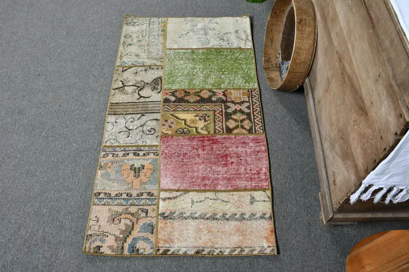 ベージュのイカットラグ、2.2x4.1フィート、オレンジのアクセント付き