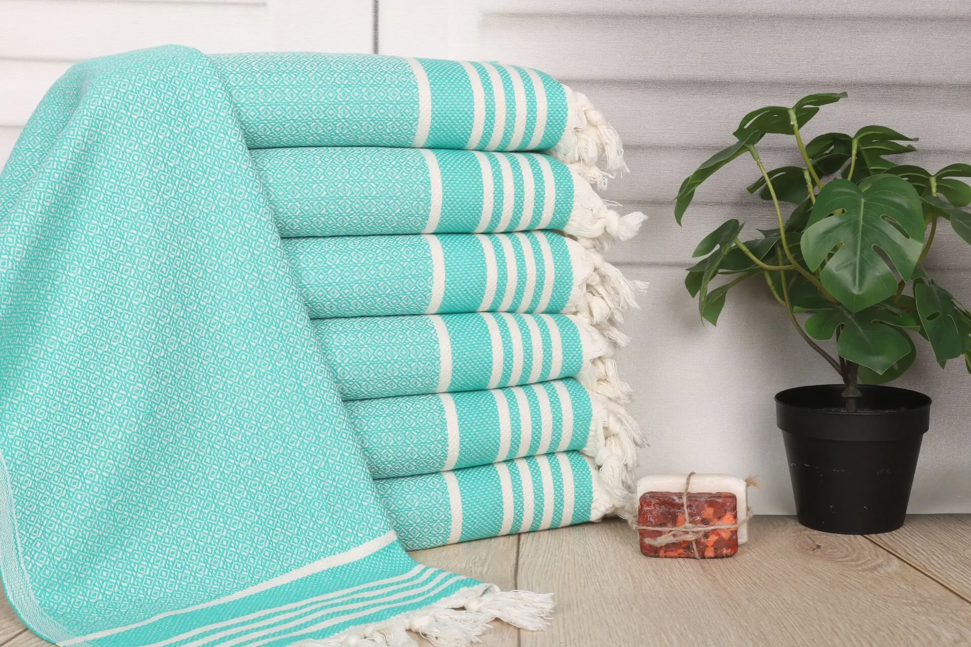Personalized Diamond Dish Towel Benetton Green Cotton, 32x16 Inches - 1