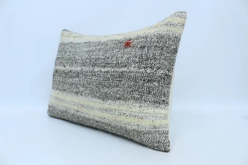 Sustainable Pillow Sham, Pillow, 20x28 Beige Pillow Sham, Vintage Pillow, Muted Cushion Case, Pillow for Sofa, Vintage Kilim Pillow - 4