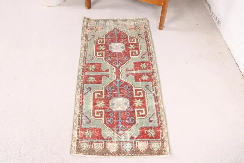 Handmade Green & Red Rug, 0.1x3.6 ft Floral & Geometric