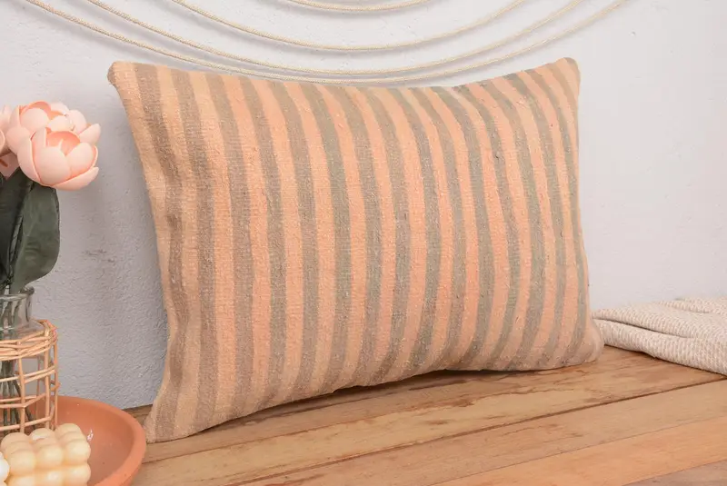 Beige & braun gestreiftes Wurfkissen, Vintage besticktes Kissen