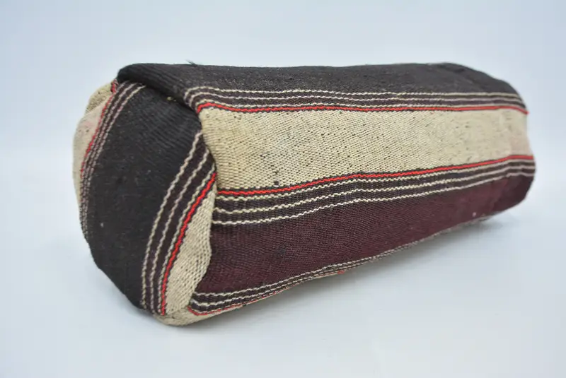 Gesticktes Vintage-Kissen, gestreiftes Kissen in Braun und Beige