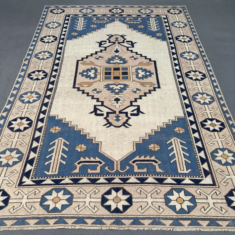 Zarif Bej ve Mavi Halı, 7,4x10,8 ft Geometrik Çiçek