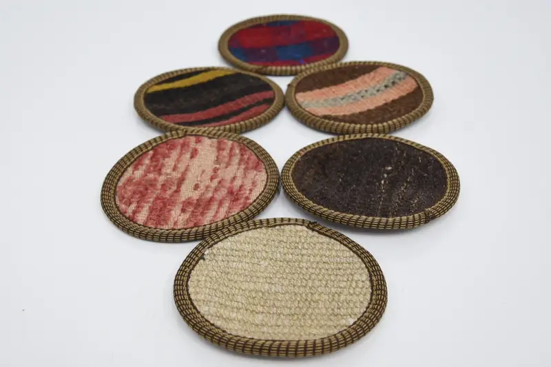 Bohem Yuvarlak Bardak Altlığı, Bej ve Kırmızı Bardak Altlığı