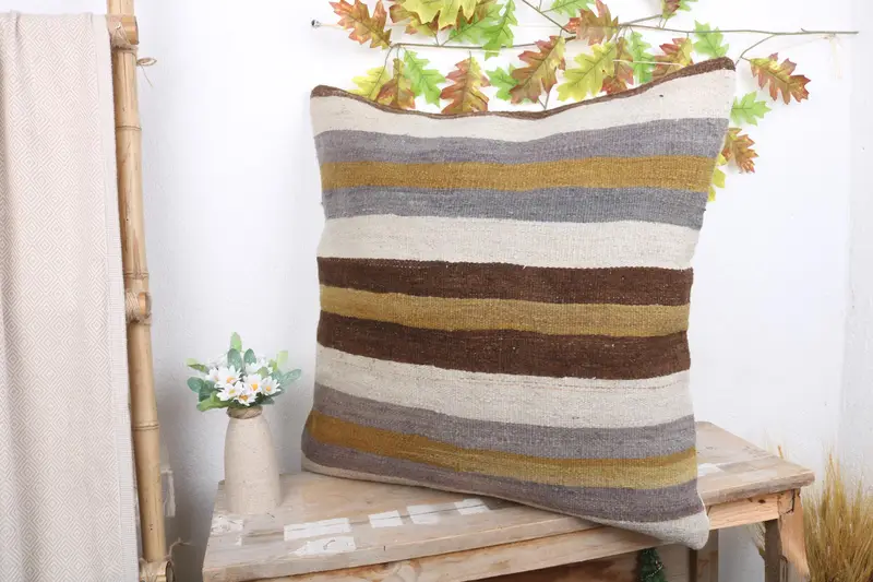 Ethnical Kilim Rug Pillow, Vintage Kilim Throw Pillow, 24x24 White Pillow Cover, Kilim Cushion Sham, Pillow Cover, Car Cushion Case - 4