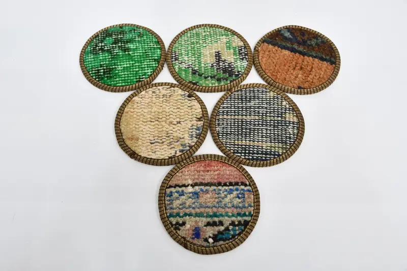 Posavasos redondos bohemios, posavasos verdes y rojos