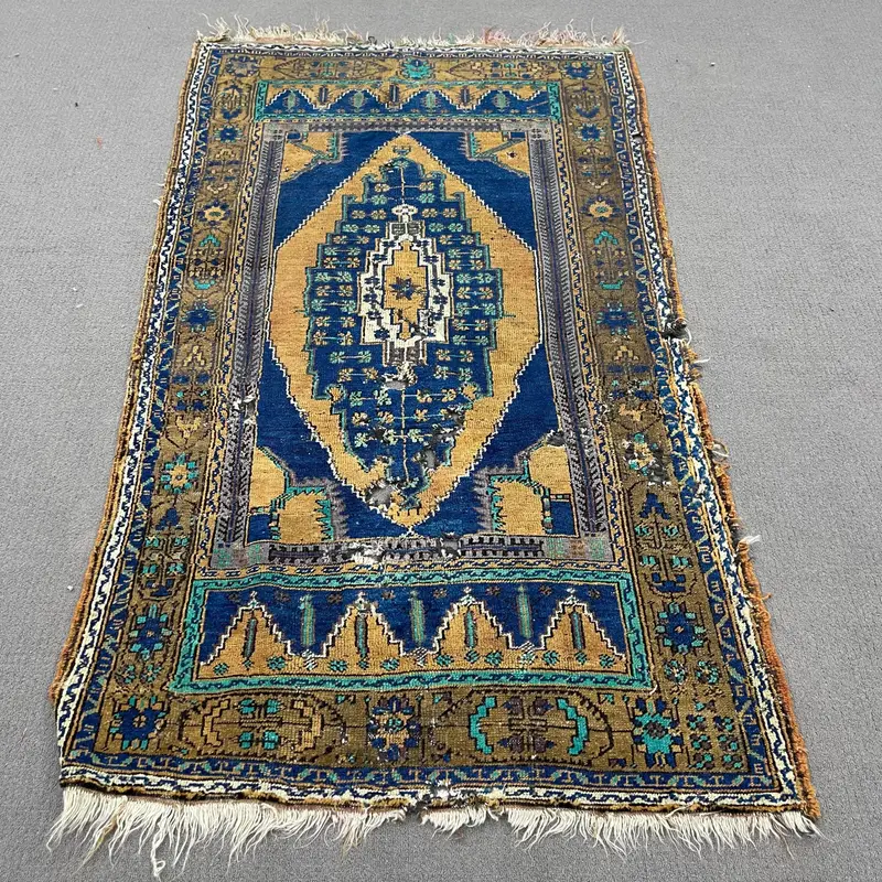 Alfombra azul del suroeste, 3,5 x 6,2 pies con detalles en naranja