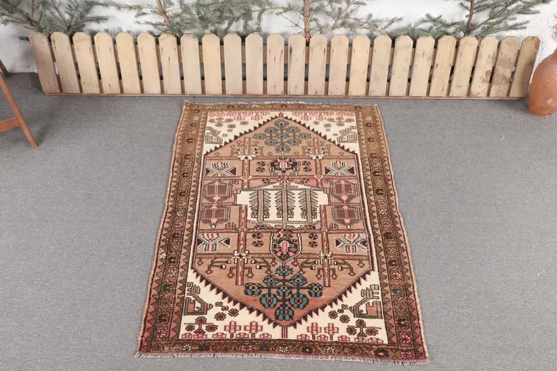 Handmade Brown & Pink Rug, 3,2x4,5 ft Geometric Floral