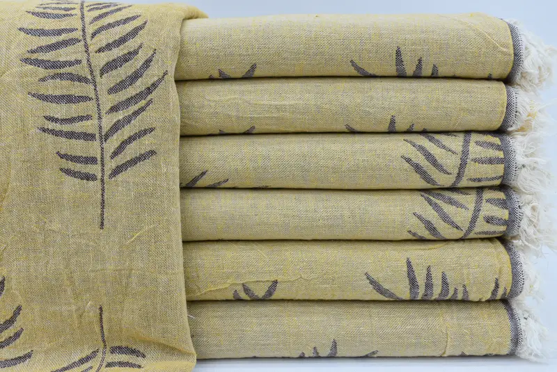 Turkish Towel Beach Towel, 68x40 Cotton Leaf Design Towel, Fouta towel, Bachelorette Party Favors Beach, Sand-free towel, Quick-dry peshtemal - 2