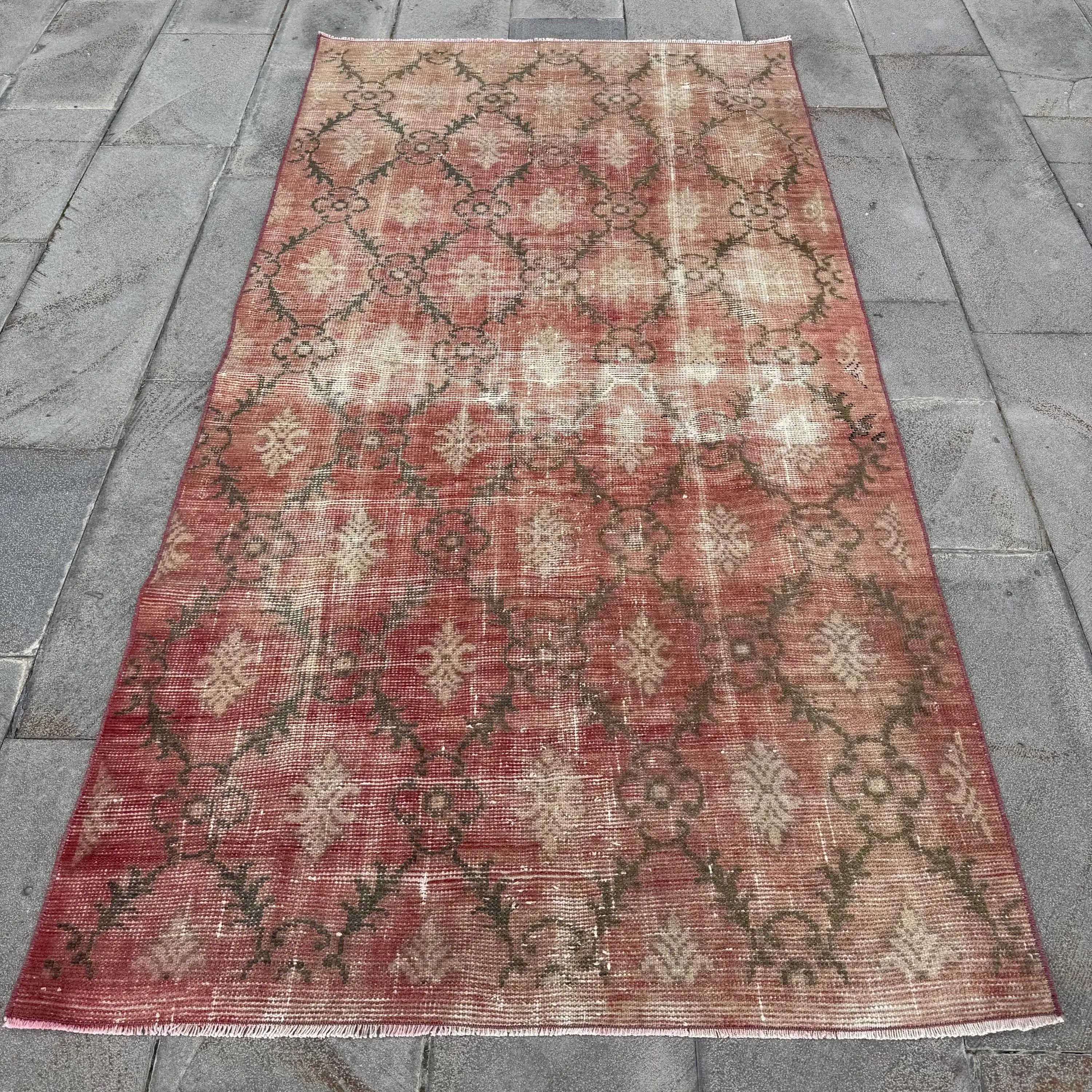Türkischer 3,9x7,7 ft großer Teppich, Vintage Teppich, roter Tarnteppich - 1