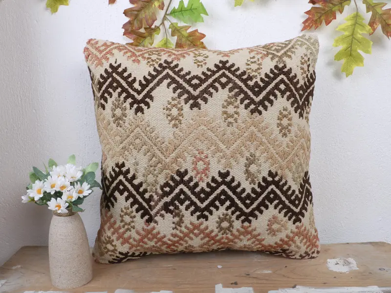 Beige & braun gestreiftes Wurfkissen, Vintage besticktes Kissen
