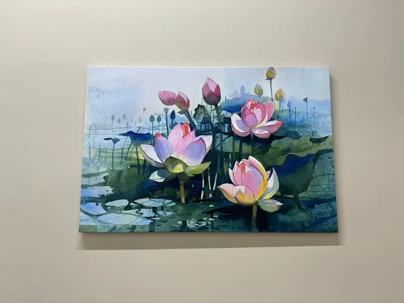 モダンな抽象ロータス キャンバス: ピンクの花の水彩アート プリント