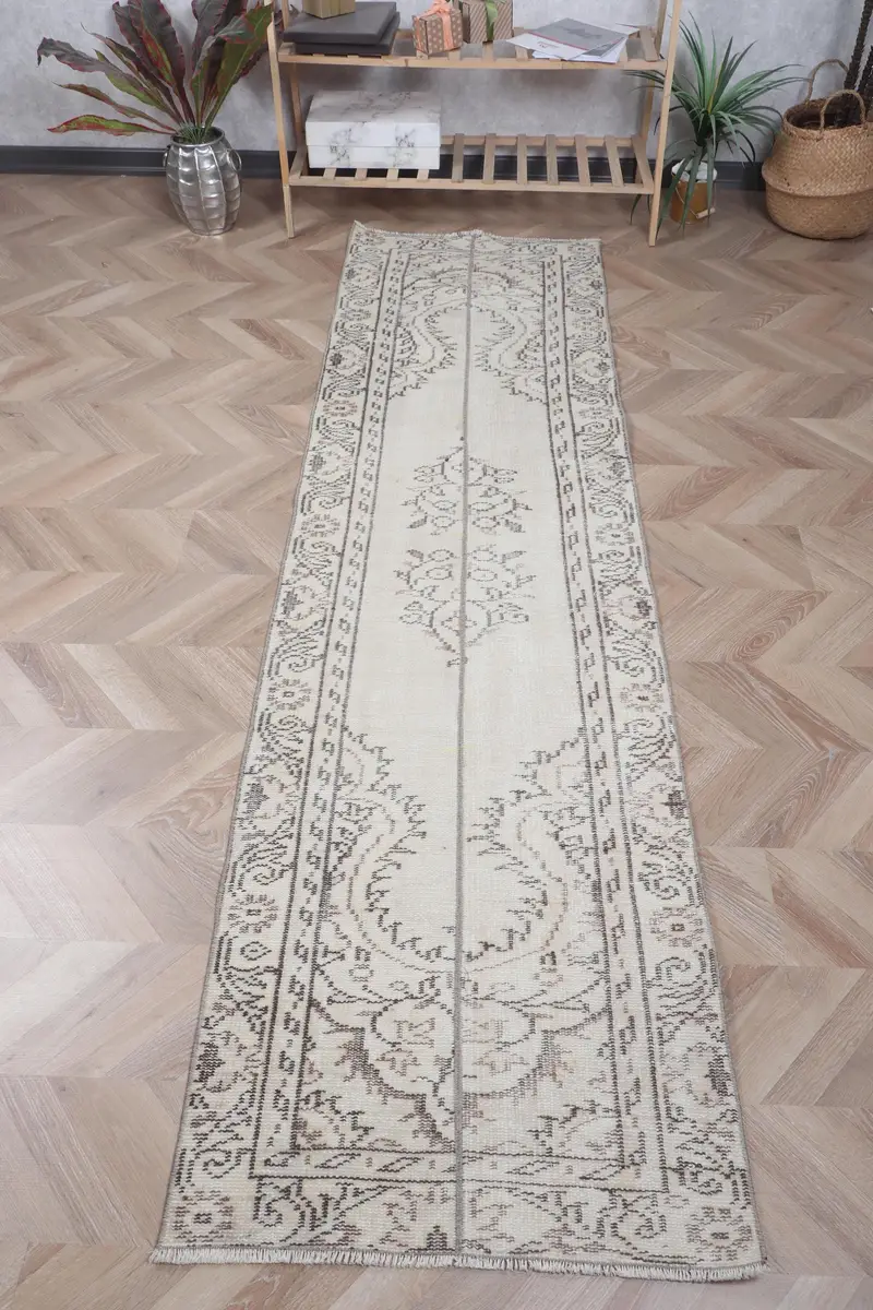 Beige Southwestern Rug, 2,3x8,4 ft Elegant Beige-Brown Decor