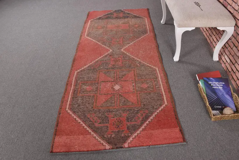 Vintage Accent Rug 3.1x7.4 ft, Turkish Oushak Red Moroccan Wool Rug - 1