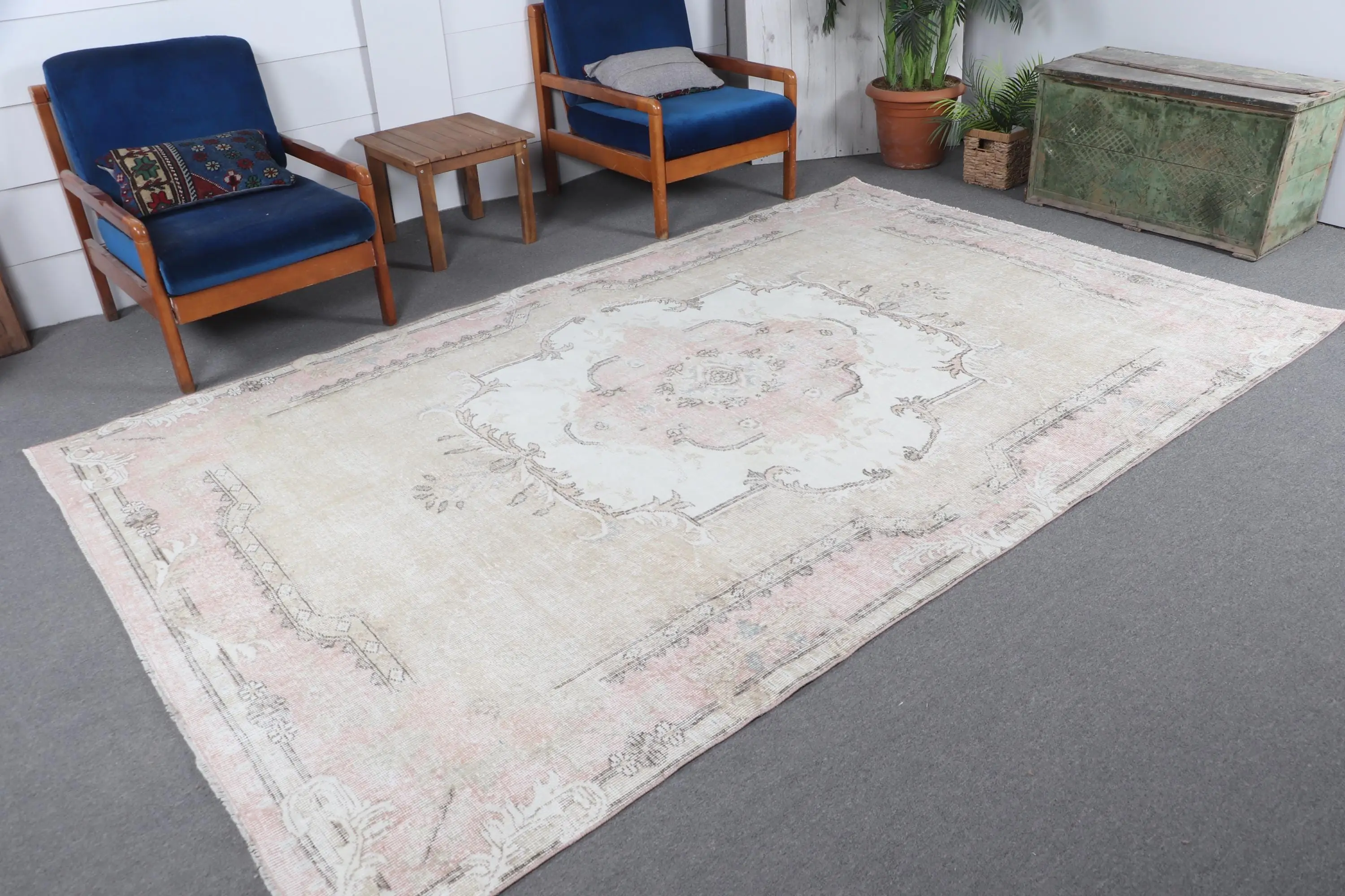 6.4x10.2 ft Büyük Vintage Halı, Türk Halısı, Beyaz Pembe Çiçekli Yün Halı - 1