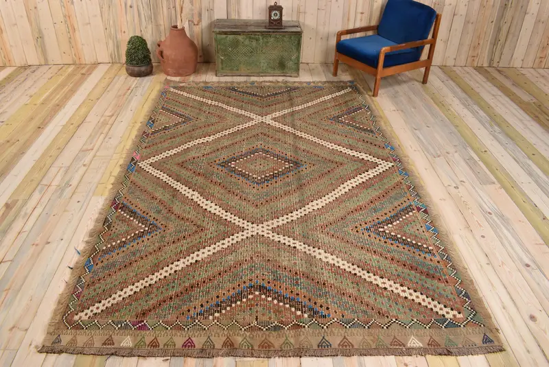 7,1x10,4 ft Yeşil Halı, Çiçek ve Geometrik Tasarım