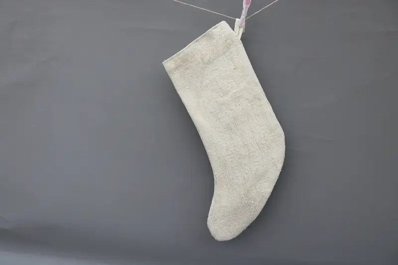 Beyaz Süslü Bej Noel Çorabı, Şenlikli Tatil Çorabı