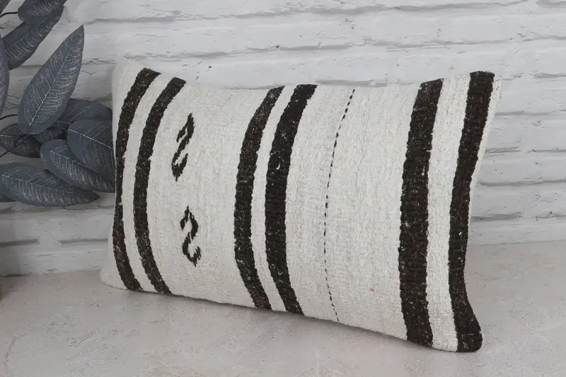 Vintage Kilim Pillow, Pillow Case, 12x20 White Cushion, Cozy Throw Cushion Case, Meditation Cushion Cover, Turkish Pillow, Vintage Pillow - 4