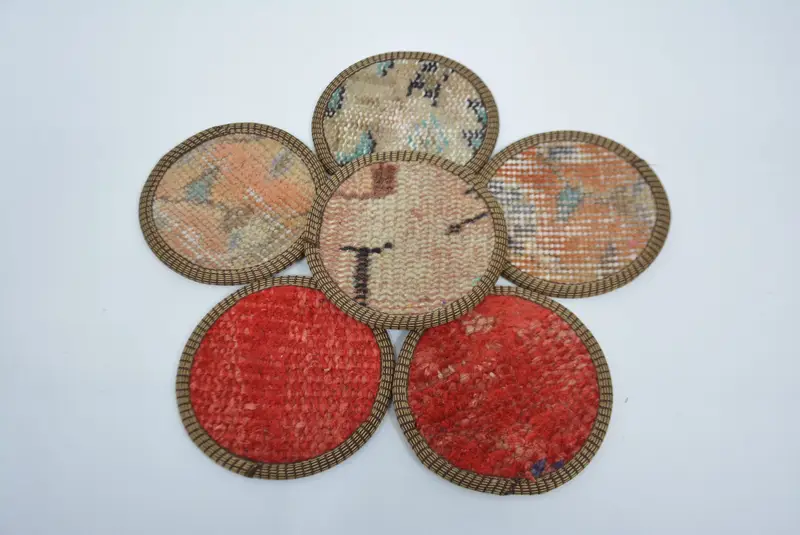 ボヘミアンラウンドコースター、赤とオレンジの滑り止めコースター