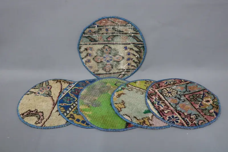 Böhmisches blaues und rosa Kreis-Tischset, Boho-Tischset aus Baumwolle und Wolle