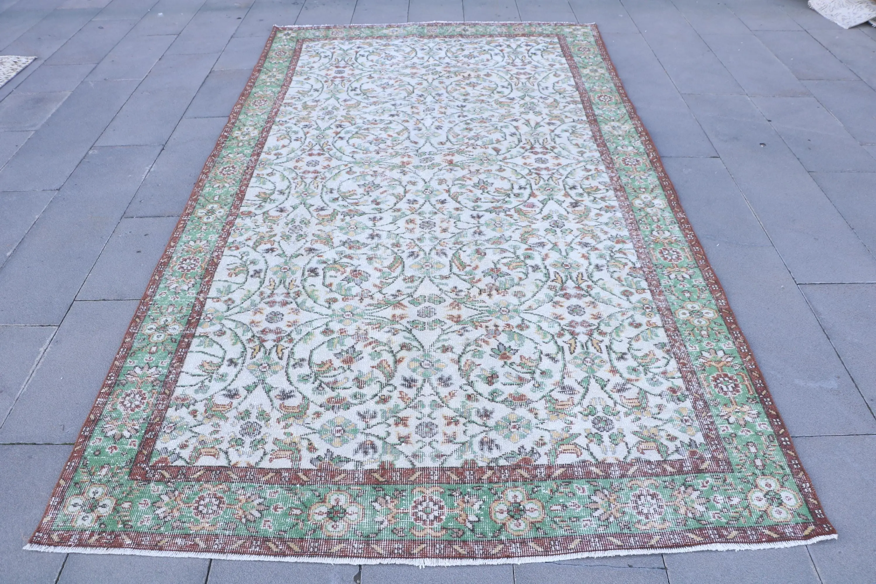 5.5x9.9 ft Vintage Halı, Kilim, Yeşil Halı Yünü - 1