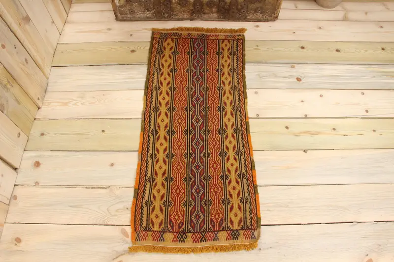 Handmade Yellow Ombré Rug, 0.1x3.2 ft with Red Accents