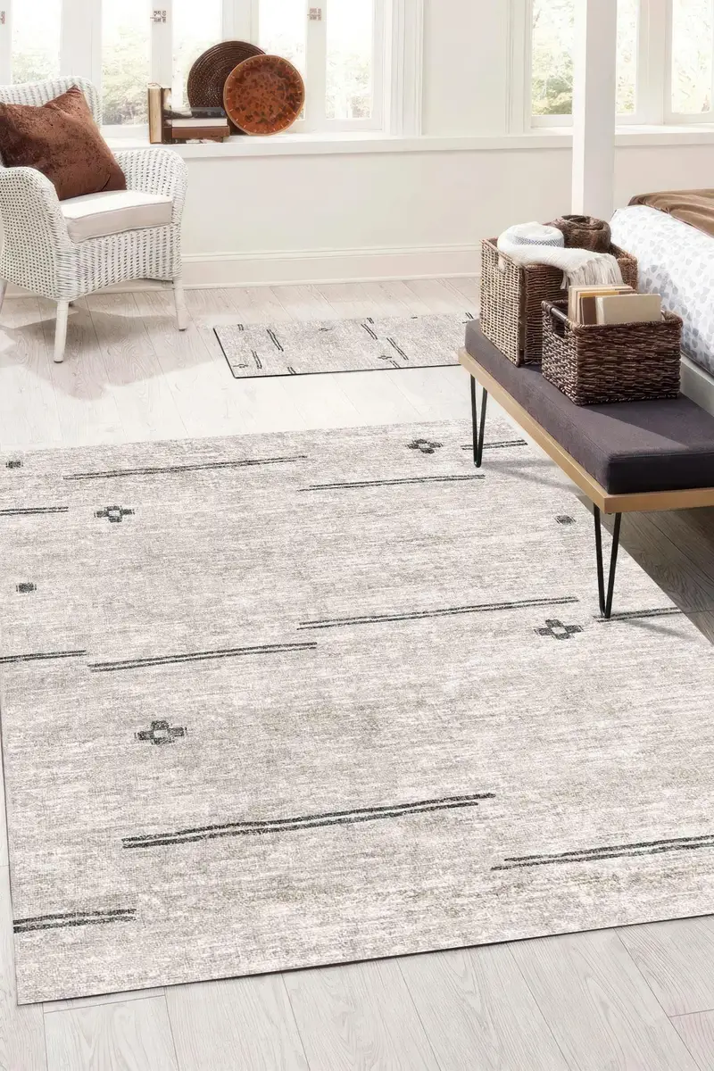 エレガントなプリントラグ：モダンなデザイン、柔らかい生地、ユニークなパターン。