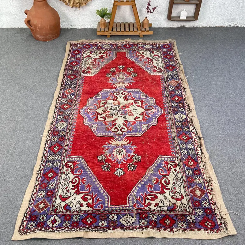 Alfombra Roja y Morada 1,5x2,5m Diseño Botánico