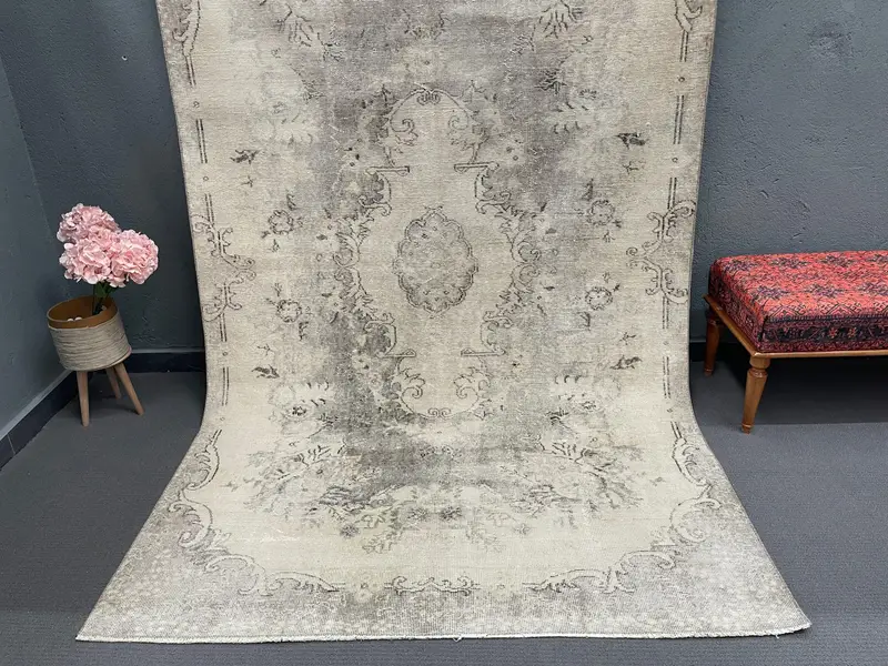 Oushak Turkish Rug, 5.6x9.3 ft Vintage Rug, Gray Abstract Wool Rug - 1