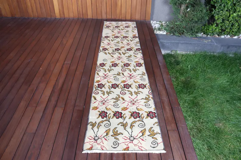 Vintage Halı, 2x8.9 ft Türk Halısı, Kırmızı Sarı Çiçekli Yün Halı - 1
