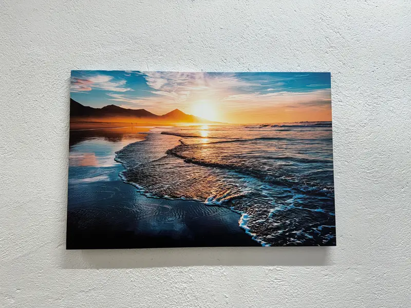 Vintage analoges Spulenband aus bedrucktem Glas – Retro-Musikzimmerdekoration