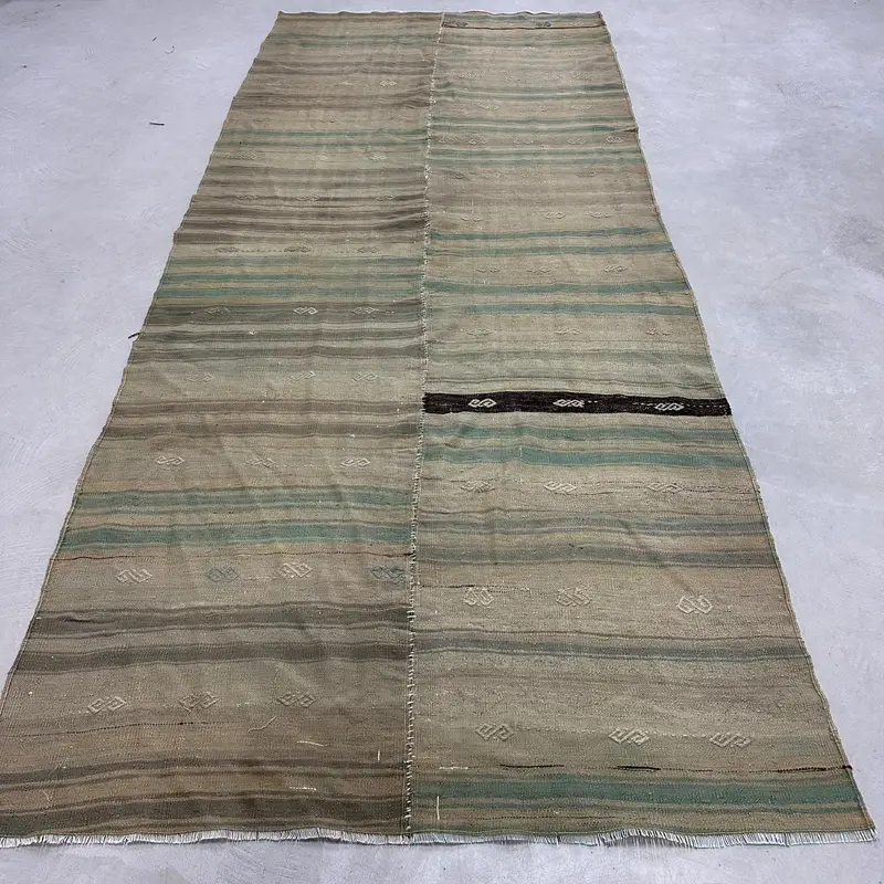 Zarif Bej ve Yeşil İkat Halı, 4,8x11,7 ft