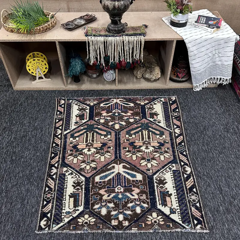 Alfombra turca vintage pequeña 104x120 cm, alfombra Oushak de cachemira azul - 1