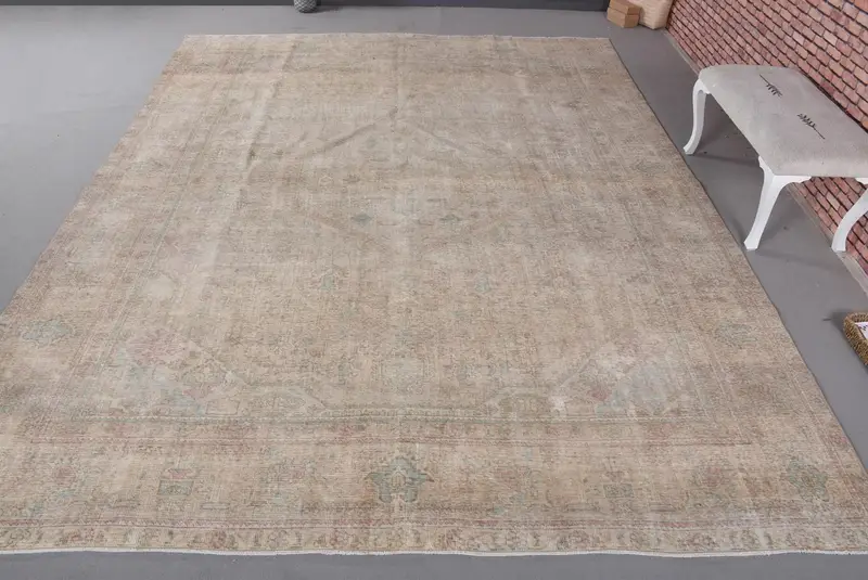 Elegant Beige & Green Ikat Rug, 9.8x12.2 ft