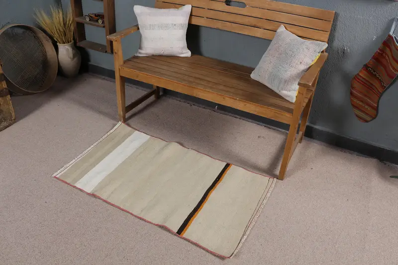 Alfombra Elegante Beige 60x110cm Diseño Bordeado