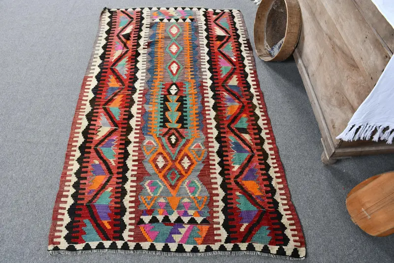 Alfombra Ikat Roja 3,3x5,5ft Elegante y Acogedora