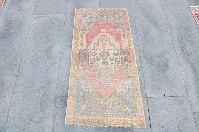 1.6x3.4 ft Rug, Vintage Turkish Rug, Red Gray Animal Print Wool Rug - 1