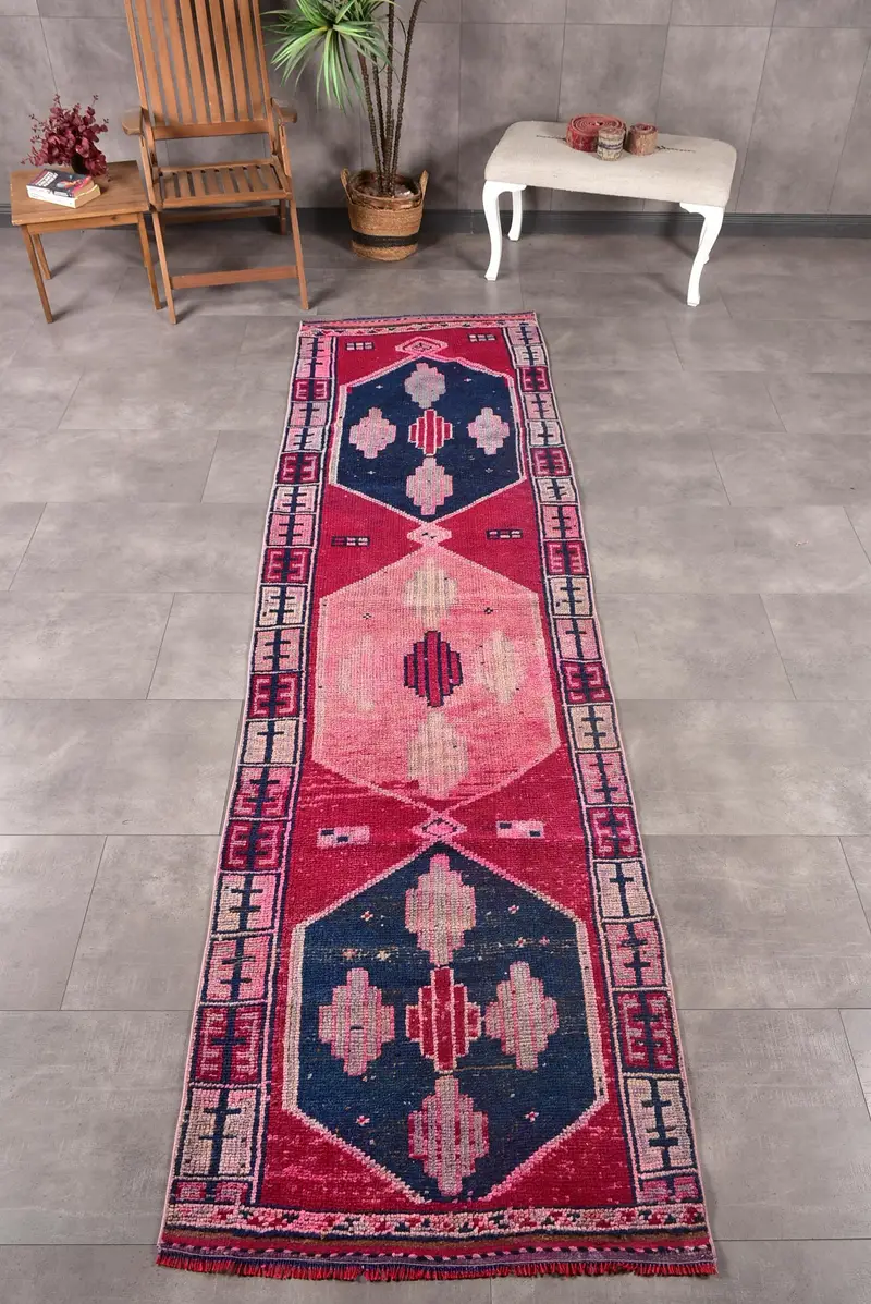 Vintage Halı, 3x11 ft Yolluk Halı, Kırmızı Puantiyeli Yün Türk Halısı - 1
