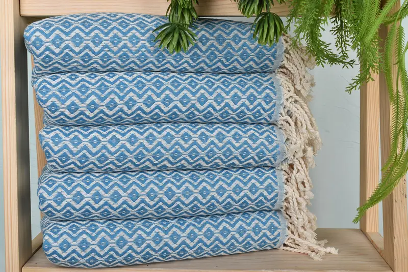 Turquoise Cotton Towel Diamond Pattern Bath Towel, 40x71 Inches