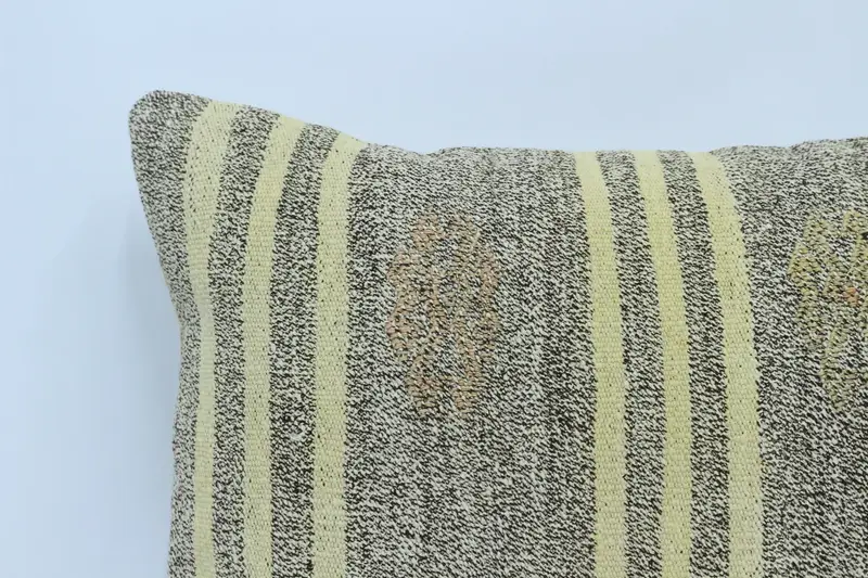 Bright Cushion Cover, Vintage Kilim Throw Pillow, Handwoven Cushion Case, Pillow Case, 20x28 Beige Cushion, Vintage Kilim Pillow, Kilim Pillow Cover - 2