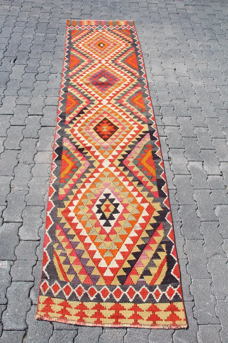 Türkischer Vintage-Läuferteppich, 6,9 x 2,9 m, Kelim-Teppich aus roter Wolle - 1