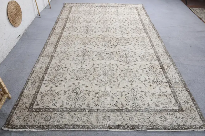 0.5x0.9 ft Beige Ombré Rug, Handmade Beige-Brown Rug