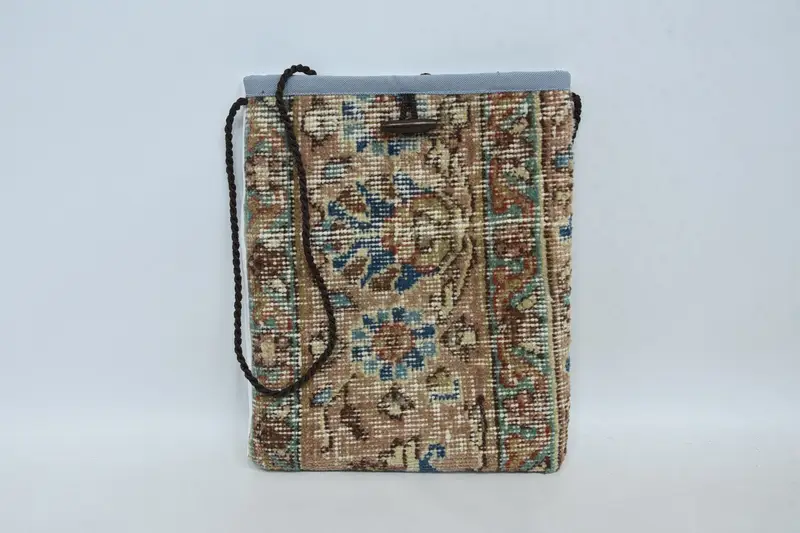ヴィンテージモチーフのウールショルダーバッグ、パーフェクトキリムバッグ
