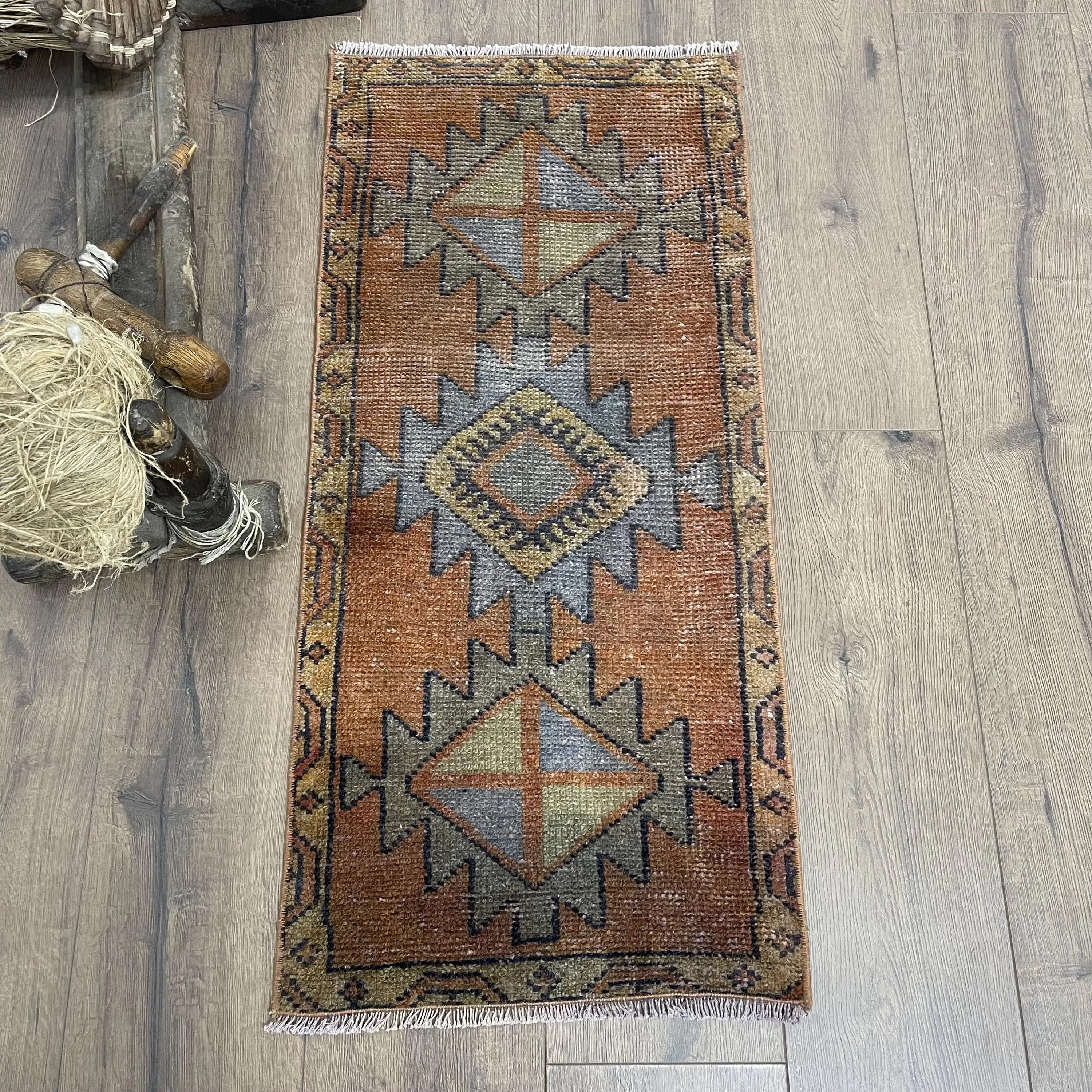 Vintage Turkish Rug 1.4x3.1 ft (43x94 cm), Brown Floral Rug - 1