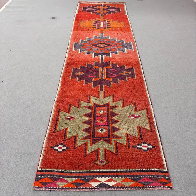 Alfombra Oriental Roja 10x4,5m con Detalles Morados